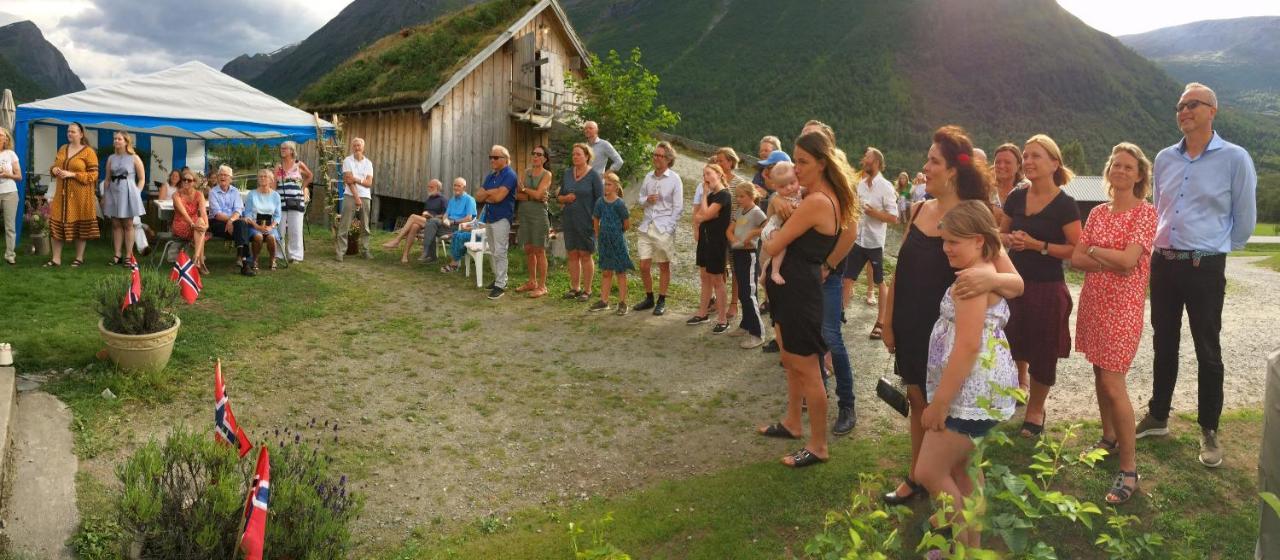Overvoll Farm Странда Екстериор снимка