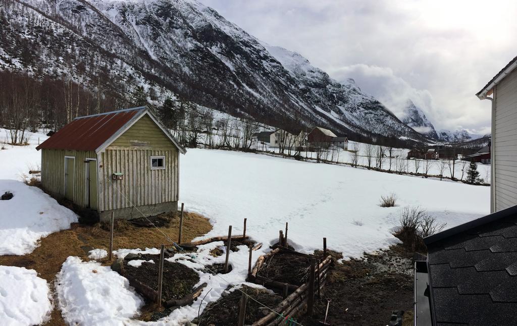 Overvoll Farm Странда Екстериор снимка